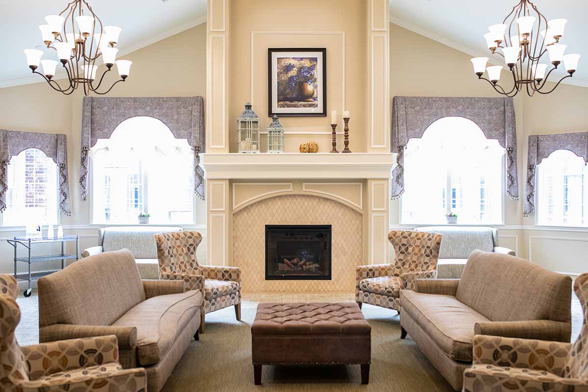 Jasmine Estates of Edmond | Inside lobby